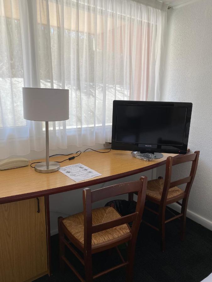 Kyriad Direct Marseille Ouest - Martigues Exterior photo